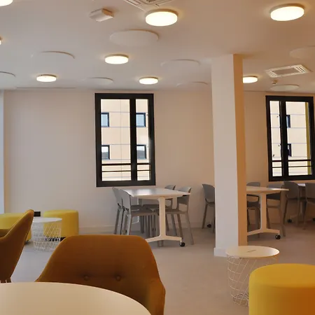 Residencia Universitaria Resa Malaga Centro-2
